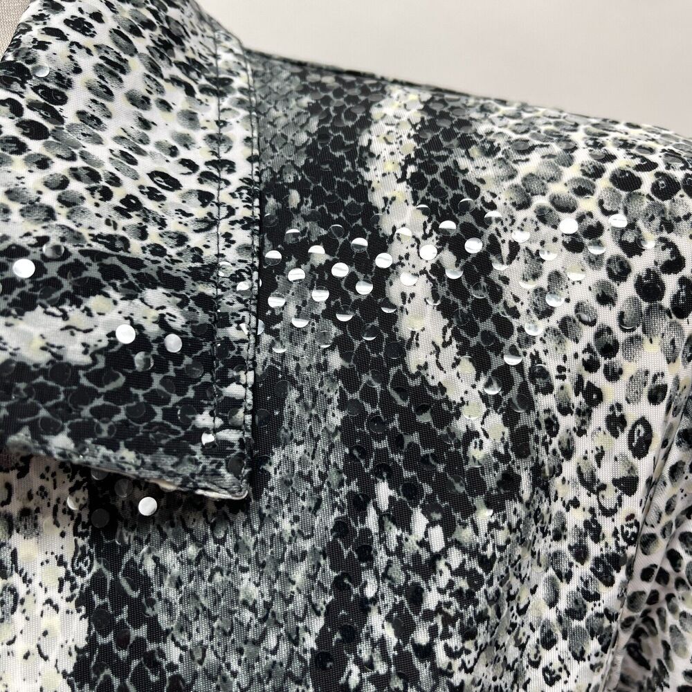Erin London Women's Top Size Medium Black White Gray Snake Print - Picture 2 of 15